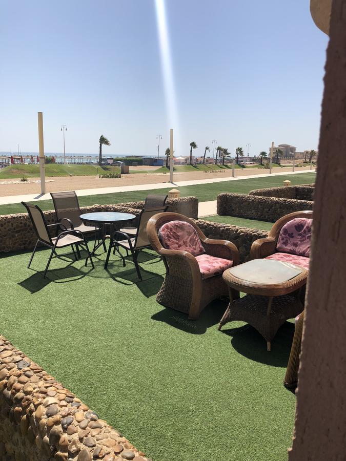 Chalet Porto South Beach - Beach Front Sea View Ain Sukhna Exterior foto